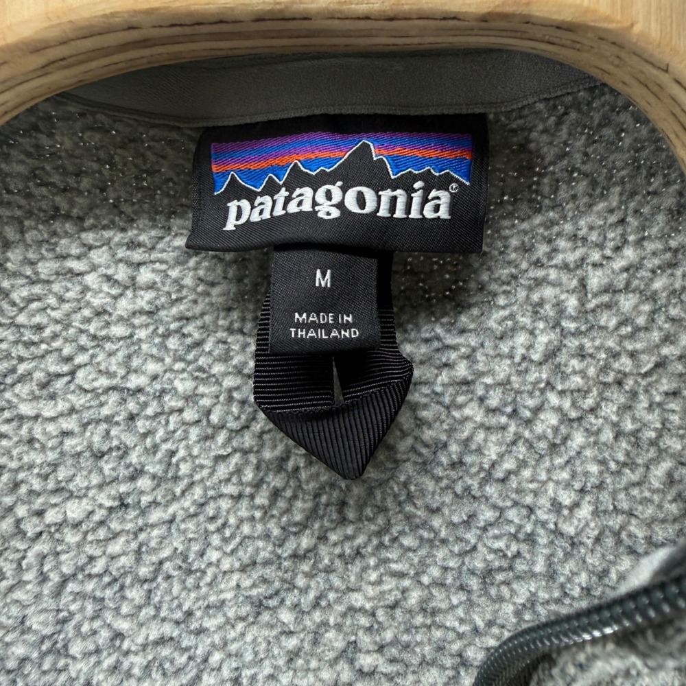 Patagonia Better Sweater 1/4 Zip Pullover Fleece Gray Mens Medium 25523 - Picture 2 of 8